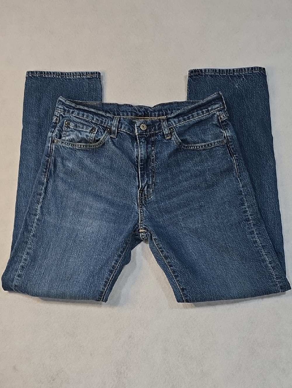 Men's Straight-Leg Jeans in Medium Blue Denim 32×32